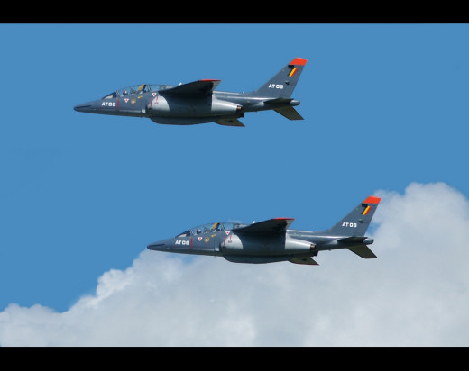 368207 (a): :1024x811